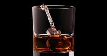 Nights with a scent of… whiskey