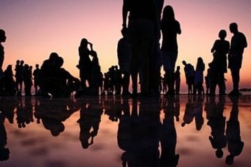 Choosing to turn your gaze away from the problem…