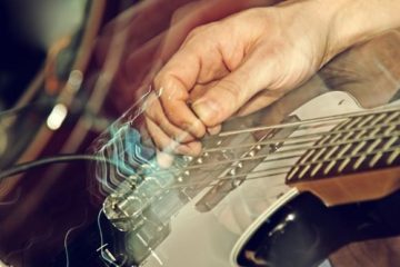 A song as a “forerunner” of success for… two musicians