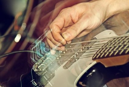 A song as a “forerunner” of success for… two musicians